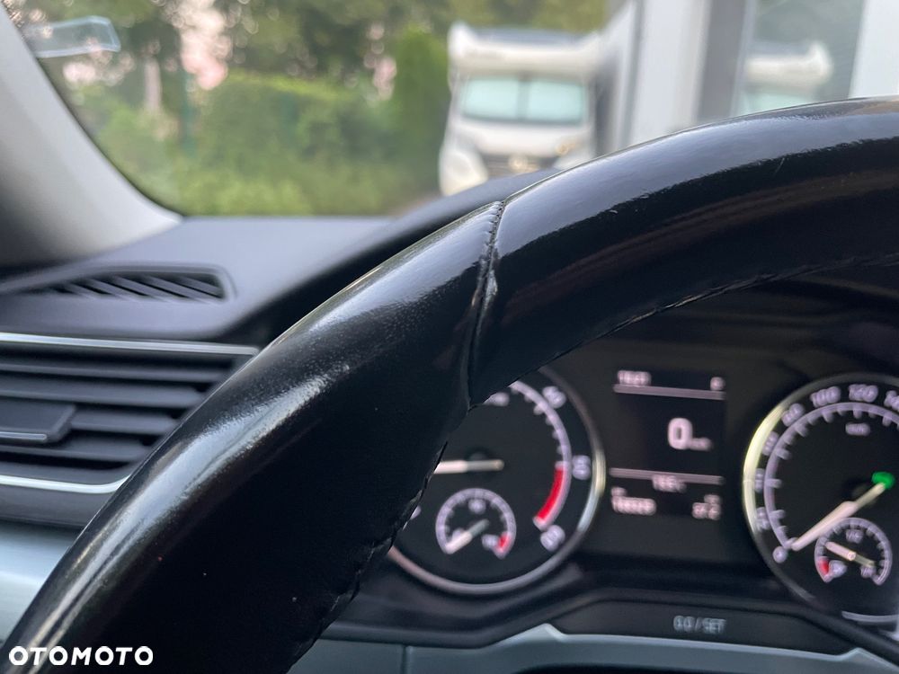 Skoda Superb 2.0 TDI Active DSG7 - 13