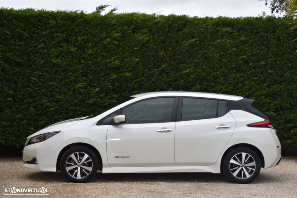 Nissan Leaf - 2