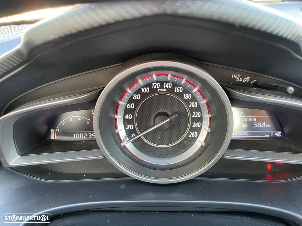 Mazda 3 1.5 Sky-D Evolve HS Navi - 30