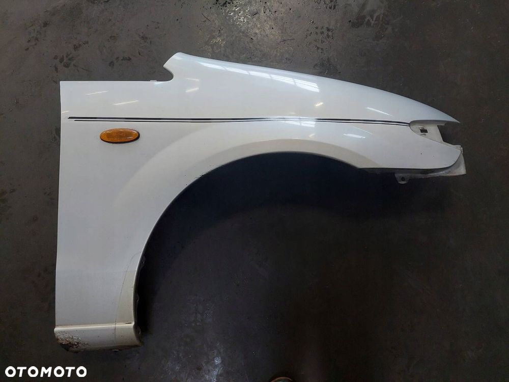 KOMPLETNY PRZÓD MASKA ZDERZAK BŁOTNIKI LAMPY MAZDA PREMACY I LIFT 22V - 8