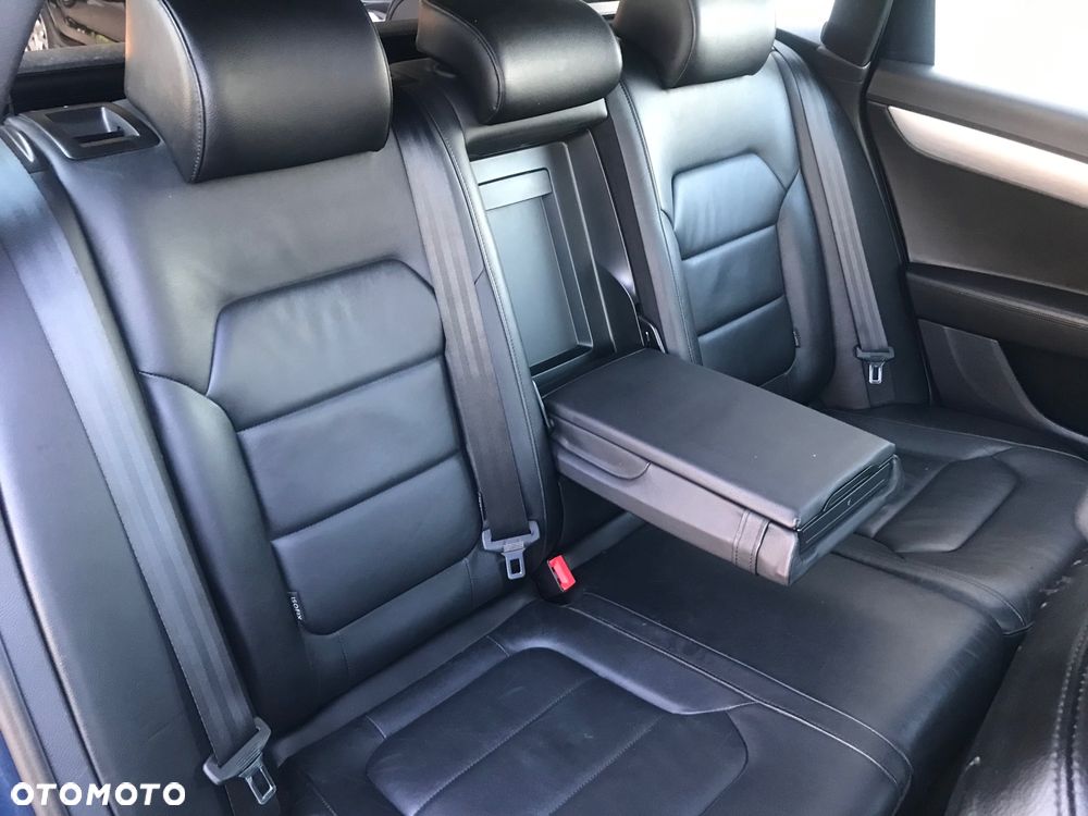 Volkswagen Passat 2.0 TDI Comfortline DSG - 25