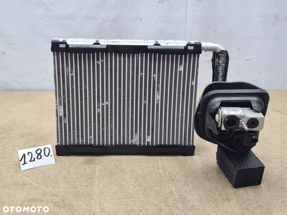 ZAWÓR ROZPRĘŻNY Z CHŁODNICZKĄ KLIMATYZACJI PAROWNIK KLIMATYZACJI BMW X5 G05 - 8