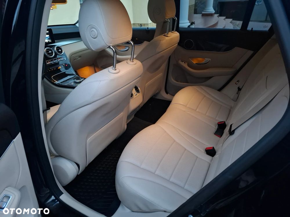 Mercedes-Benz GLC 250 4-Matic - 19