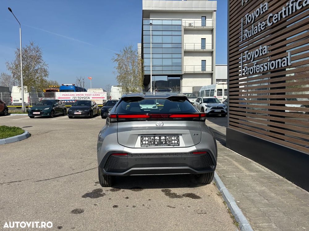 Toyota C-HR - 8