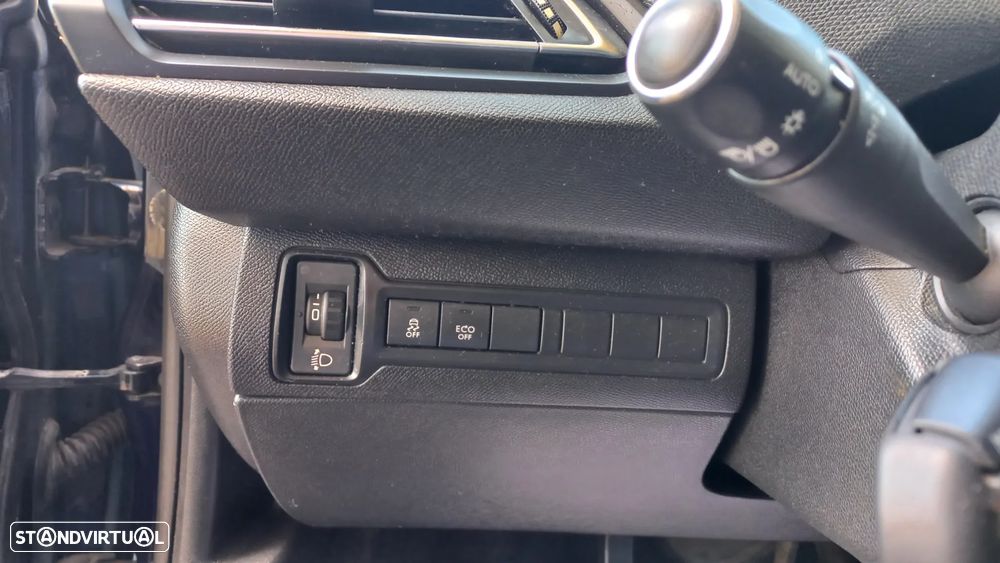 Peugeot 308 SW 1.6 BlueHDi Style — fotografia 13