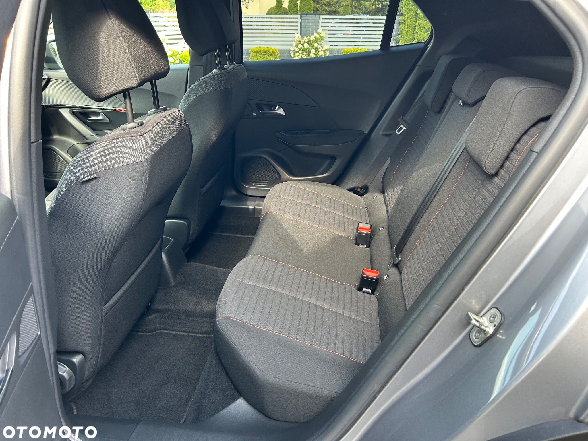 Peugeot 2008 PureTech 130 Active - 12