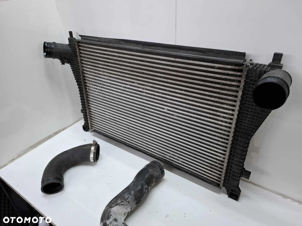 CHŁODNICA POWIETRZA INTERCOOLERA VW AUDI 5q0145803s RURA PRZEWÓD PRZEWODY - 2