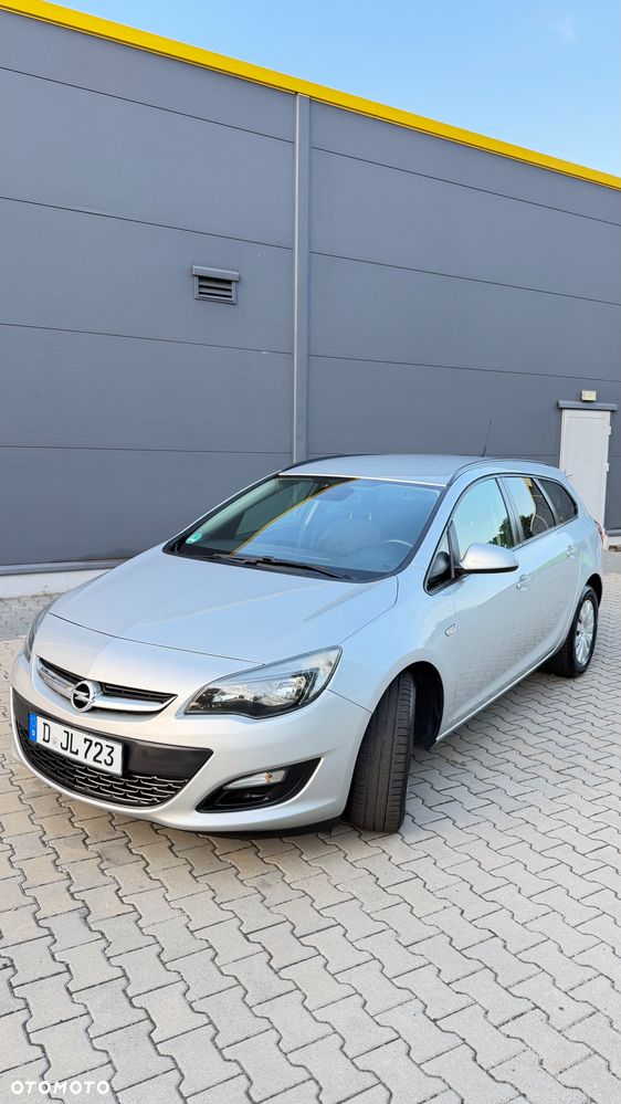 Opel Astra 1.6 CDTI Sport - 1