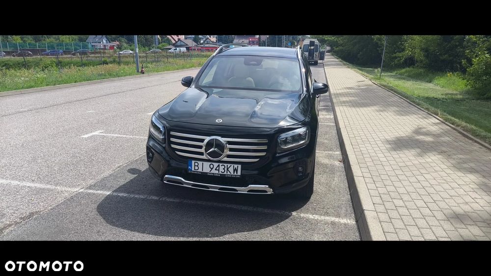 Mercedes-Benz GLB 250 4-Matic 8G-DCT - 7