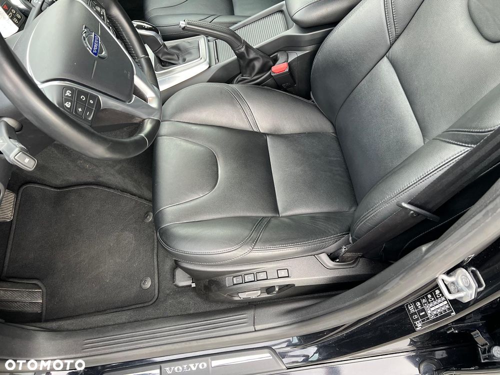 Volvo V40 D4 Geartronic Momentum - 15