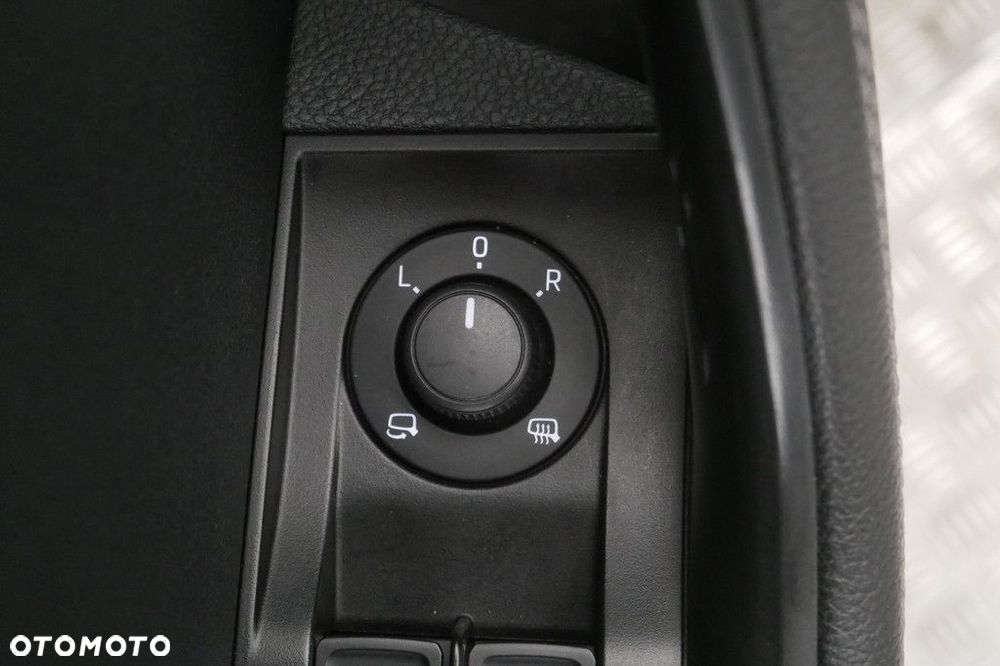 Skoda Superb 2.0 TSI Style DSG - 32