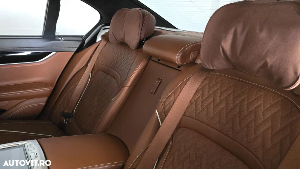 BMW Seria 7 750d xDrive - 15