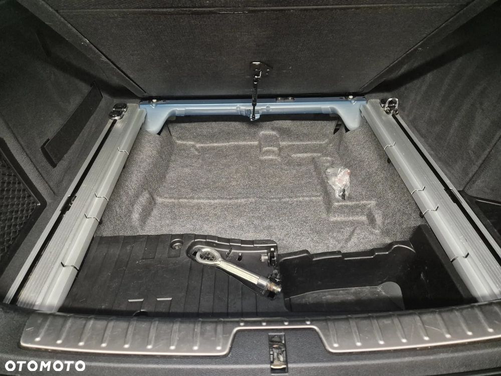 BMW X6 xDrive40d - 33