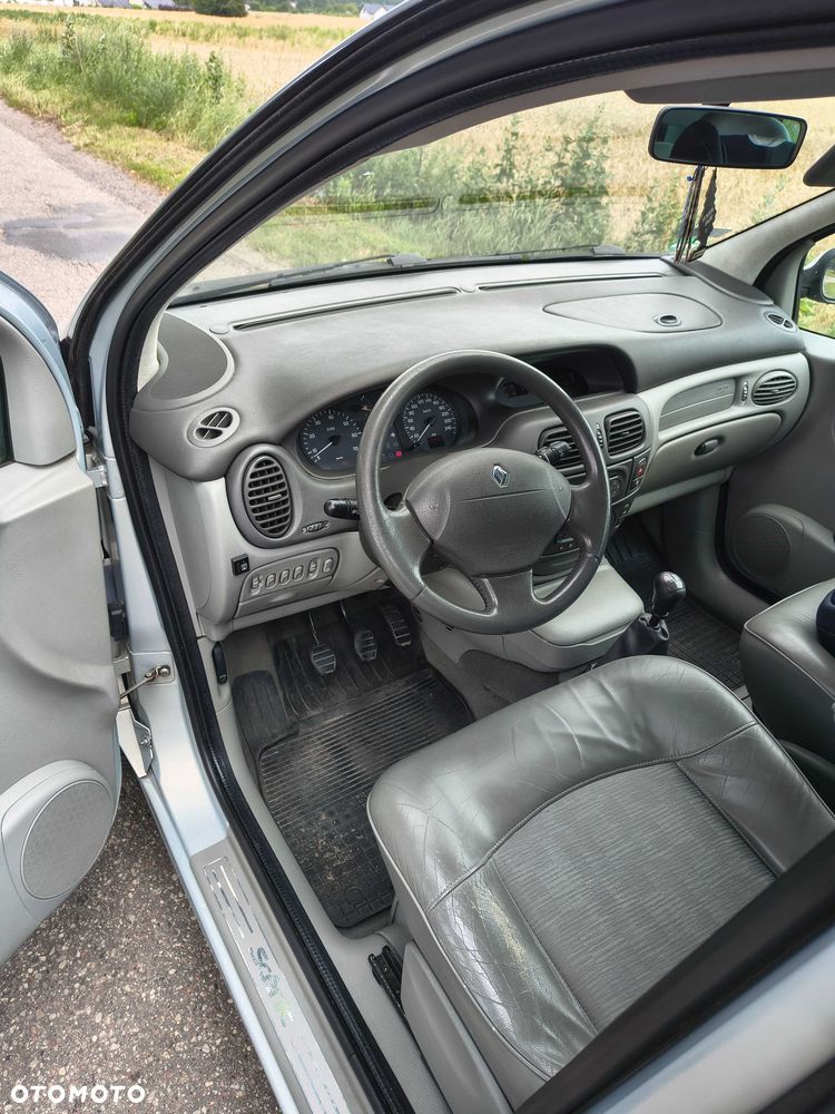 Renault Scenic - 3