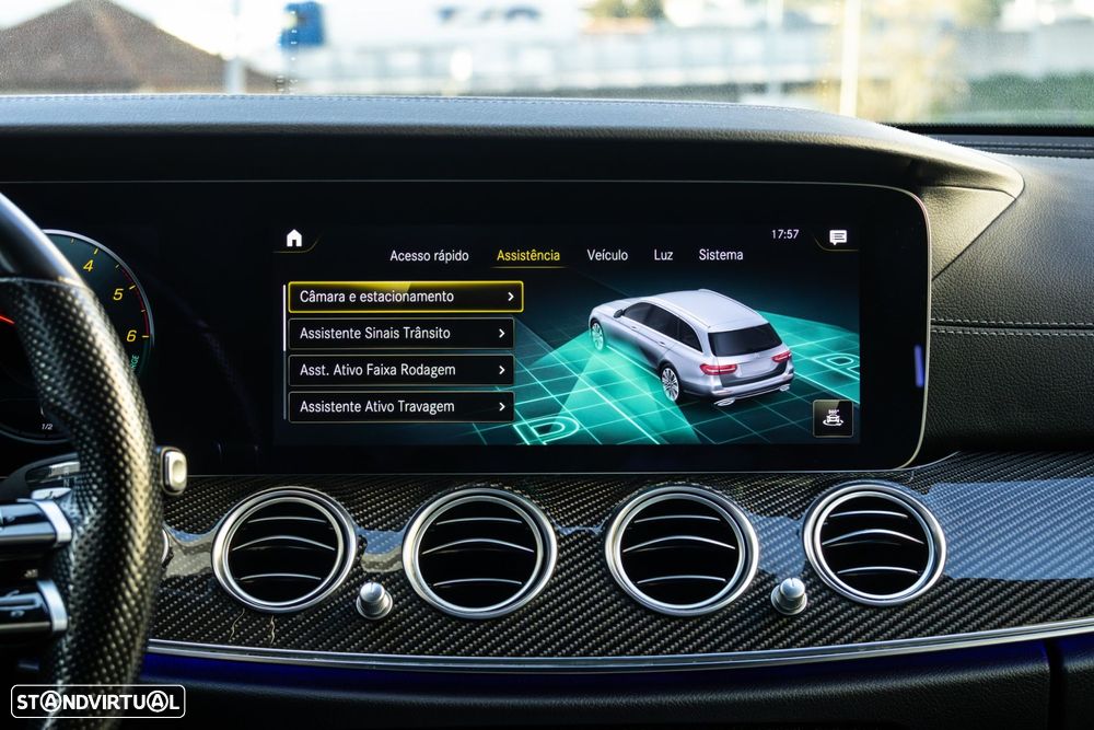 Mercedes-Benz E 300 - 40