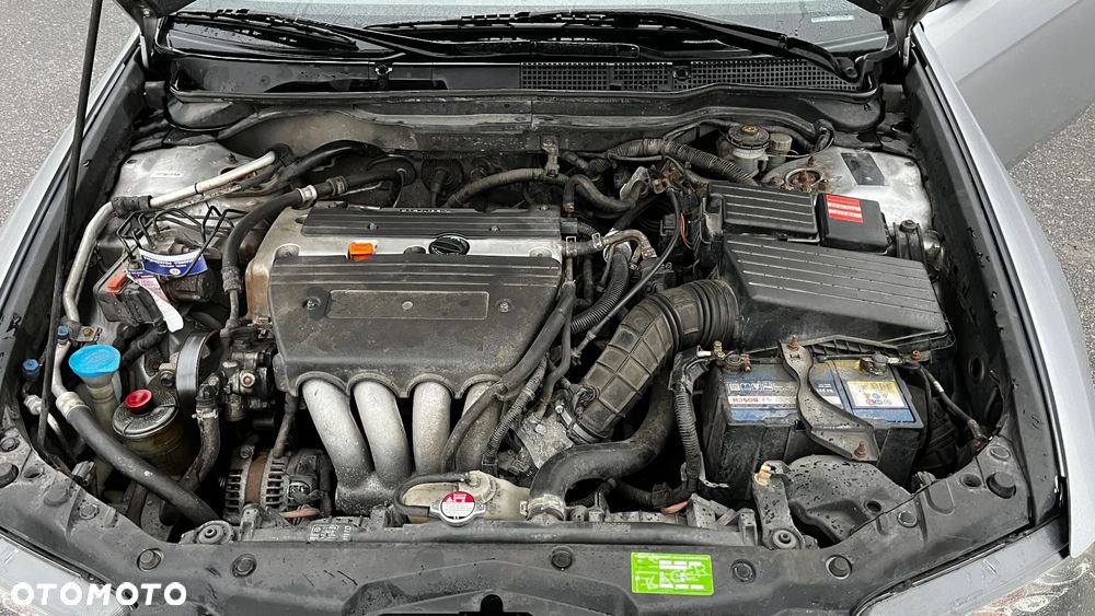 Honda Accord 2.0 i Executive - 26