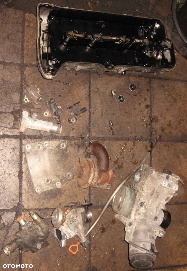 pokrywa zaworów blok głowica HONDA CIVIC VIII UFO 2.2 ICTDI DIESEL obudowa filtra oleju n22a2 - 15
