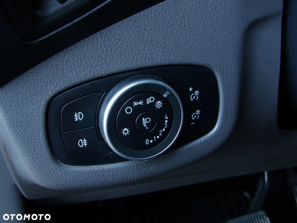 Ford Tourneo Connect 1.5 EcoBlue Titanium PowerShift - 31