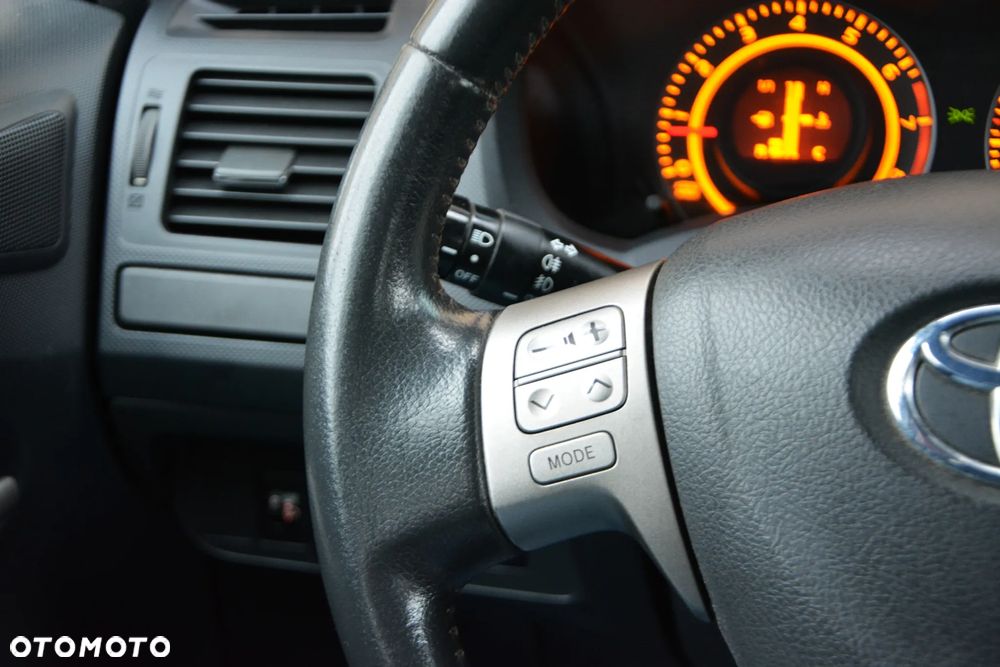 Toyota Auris 1.4 VVT-i - 31