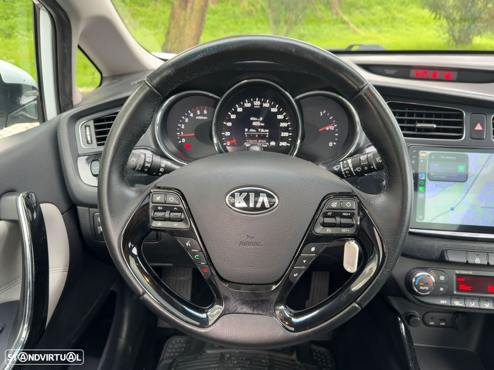 Kia Ceed SW 1.6 CRDi 128 ISG Dream Team Edition - 20