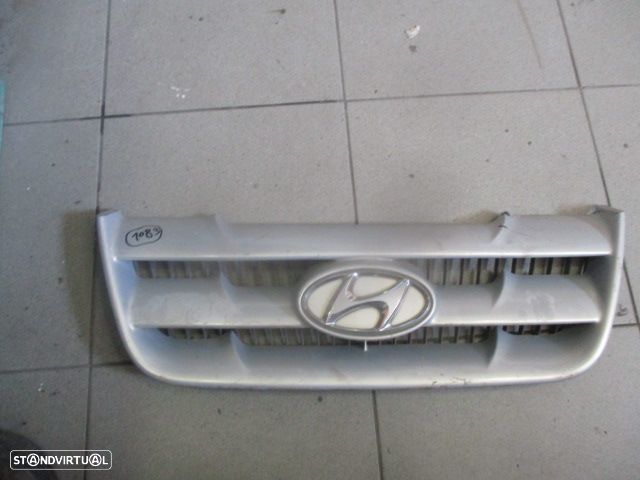 Grelha Friso 8636517000 HYUNDAI MATRIX 2003 1.5Crdi FRENTE - 1