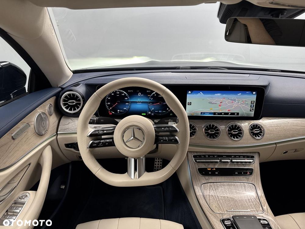 Mercedes-Benz Klasa E 200 AMG - 24