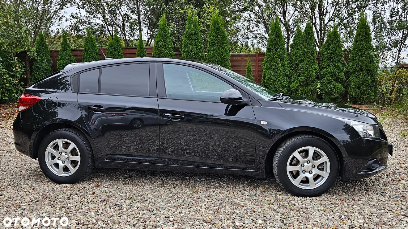 Chevrolet Cruze - 17