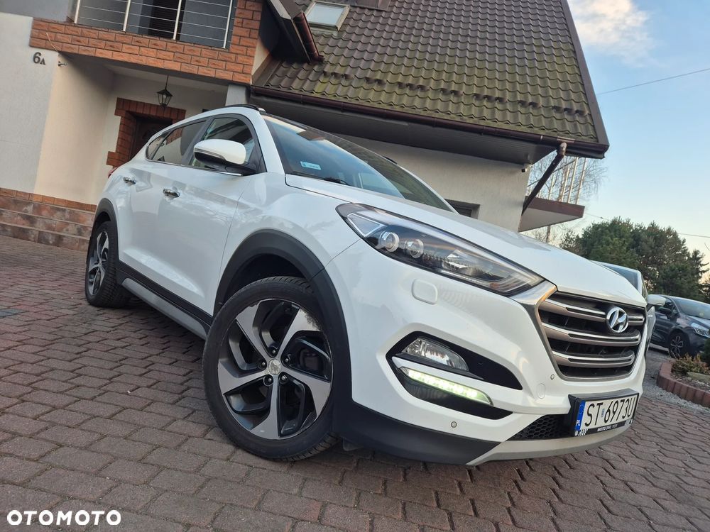 Hyundai Tucson 2.0 CRDI BlueDrive Style 2WD - 1