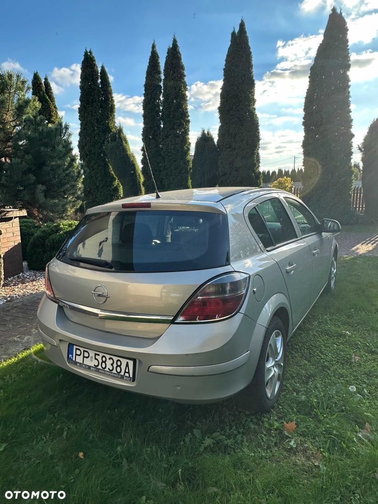 Opel Astra - 2