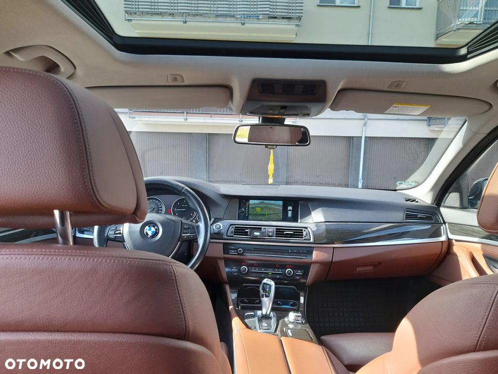 BMW Seria 5 520d Luxury Line - 13