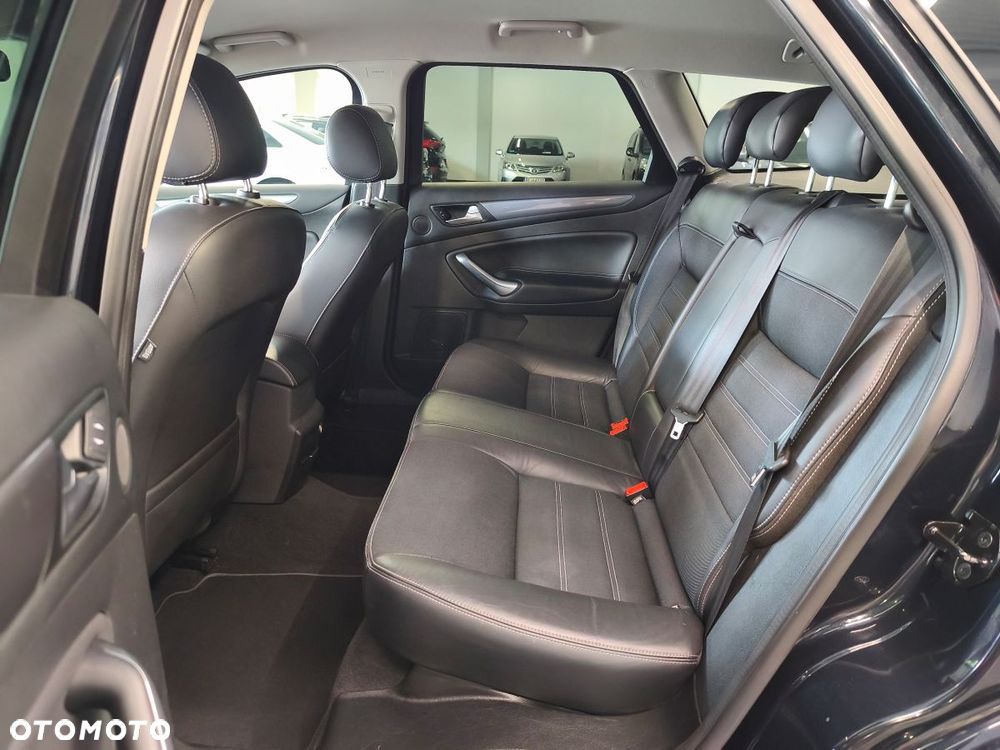 Ford Mondeo 2.0 TDCi Champions Edition - 8