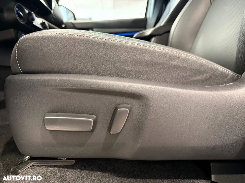 Toyota Hilux 2.8D 204CP 4x4 Double Cab AT Invincible - 14