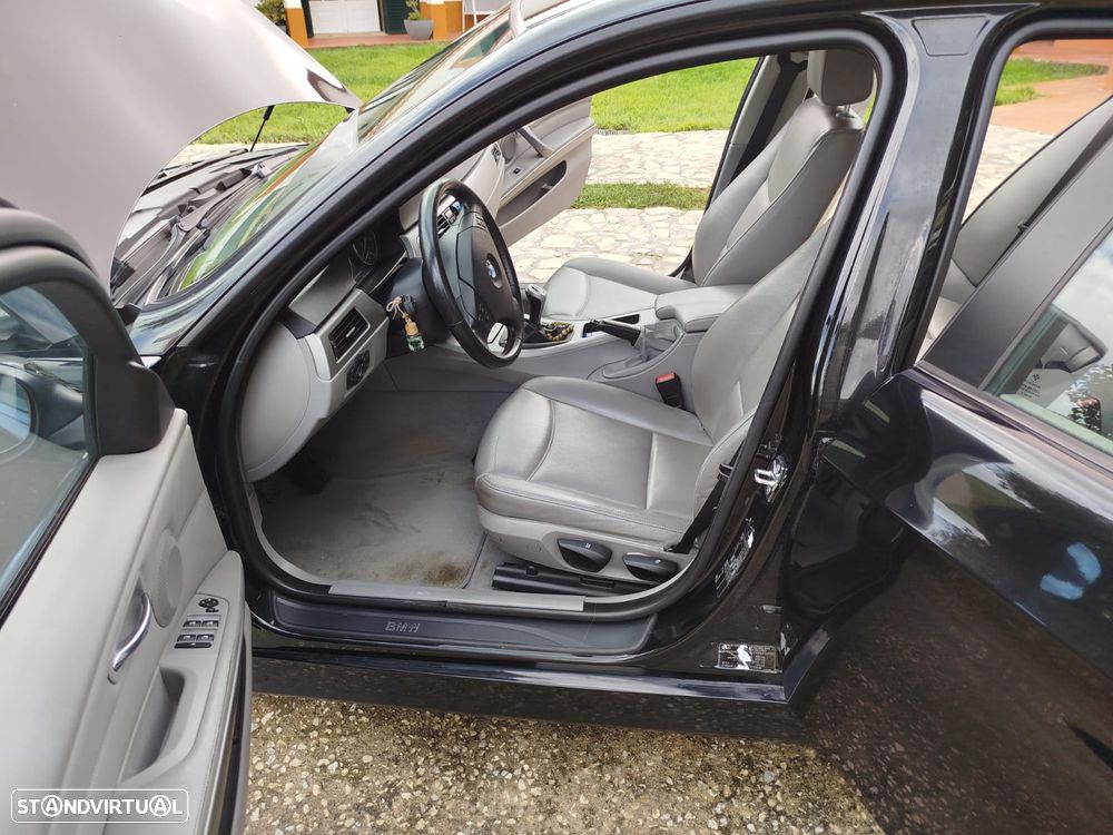BMW 320 d - 6