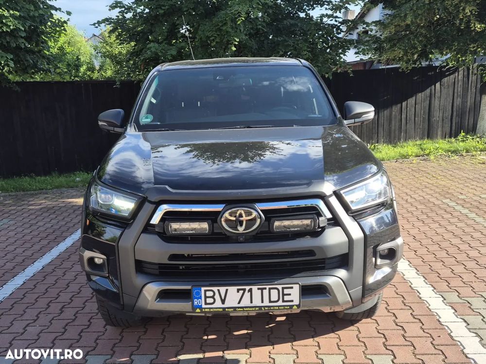 Toyota Hilux 2.8D 204CP 4x4 Double Cab AT Invincible - 1