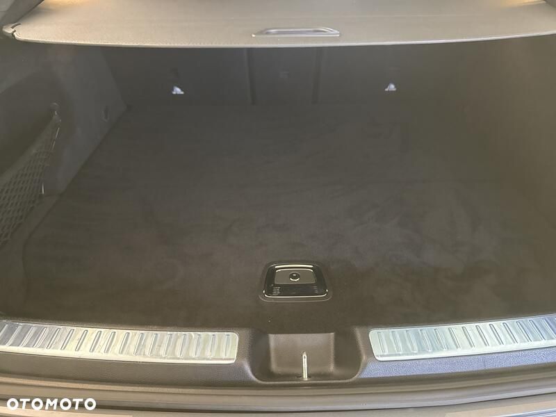 Mercedes-Benz GLC - 23