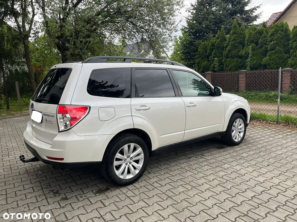 Subaru Forester 2.0i Exclusive - 6