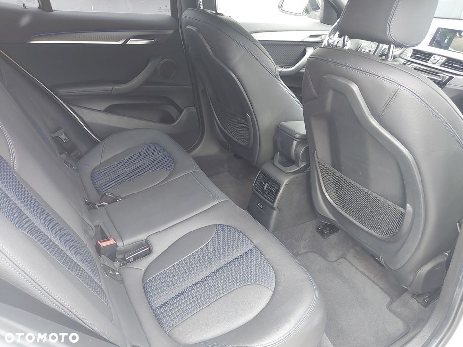 BMW X2 sDrive18i GPF Advantage - 23