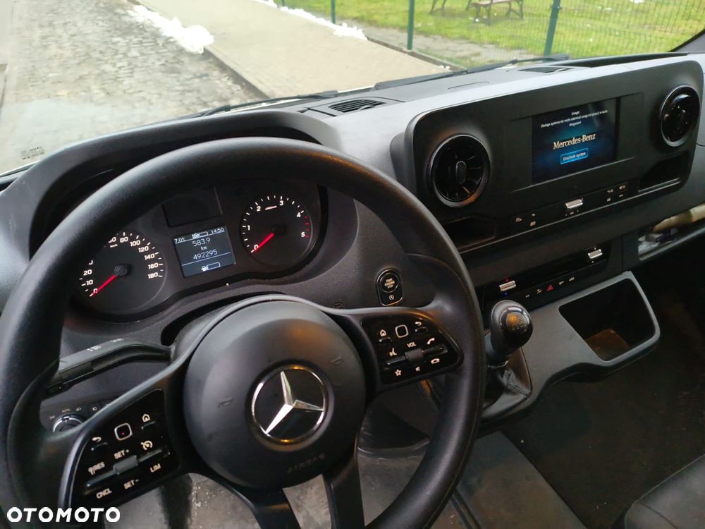 Mercedes-Benz Sprinter - 6