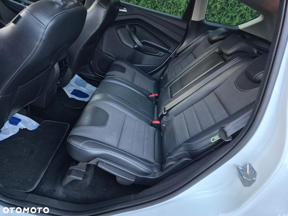 Ford Kuga - 29
