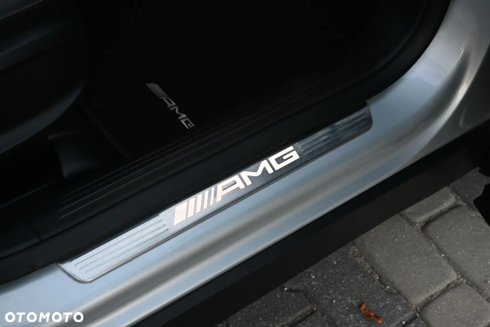 Mercedes-Benz GLB - 37