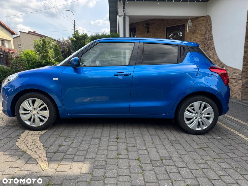 Suzuki Swift 1.2 SHVS Premium Plus - 4
