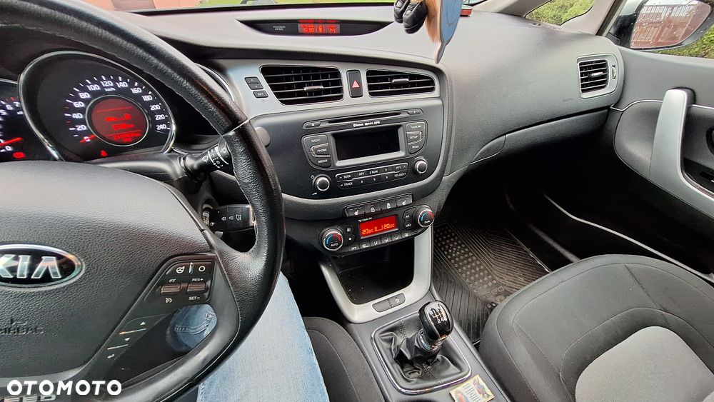 Kia Ceed - 7