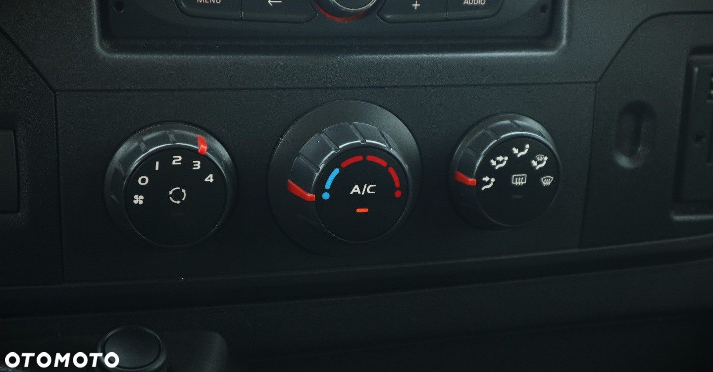 Renault Master - 25