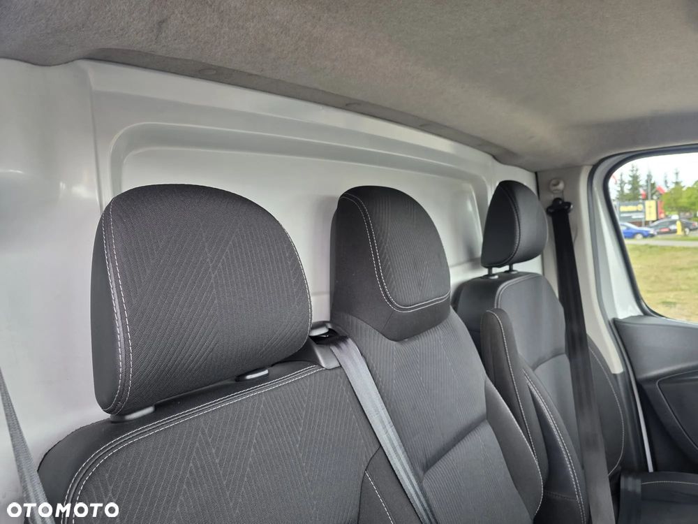 Renault Trafic - 13