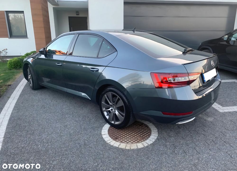 Skoda Superb 2.0 TDI 4x4 Sportline DSG - 1