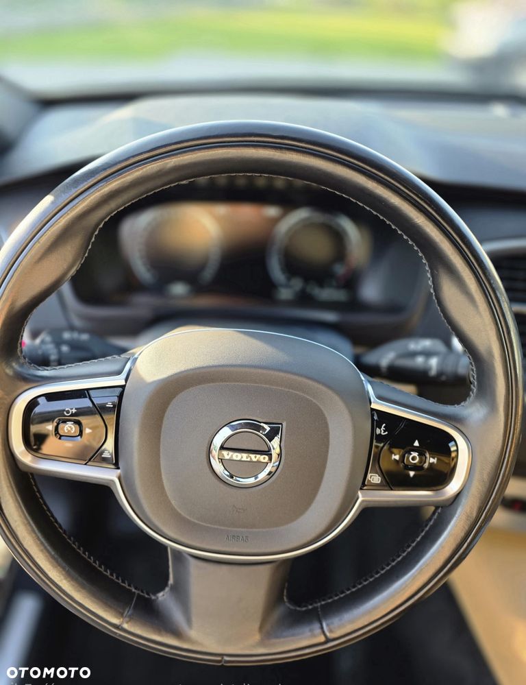 Volvo XC 90 - 15