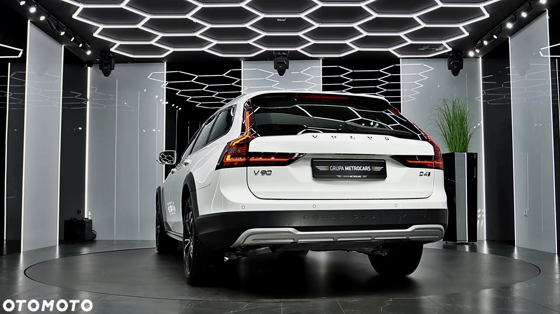 Volvo V90 Cross Country D4 AWD Pro - 7