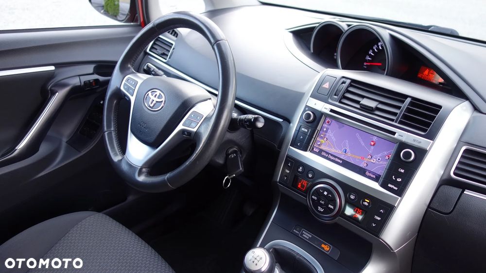 Toyota Verso 2.0 D-4D Premium 7os - 29