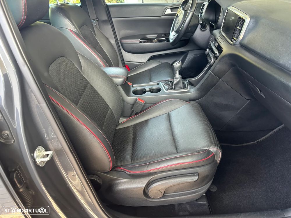 Kia Sportage 1.6 CRDi ISG MHEV GT Line - 14