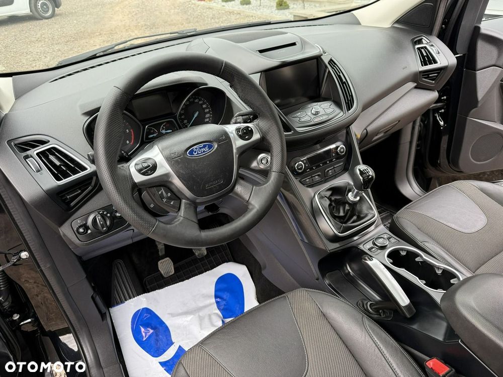 Ford Kuga - 10